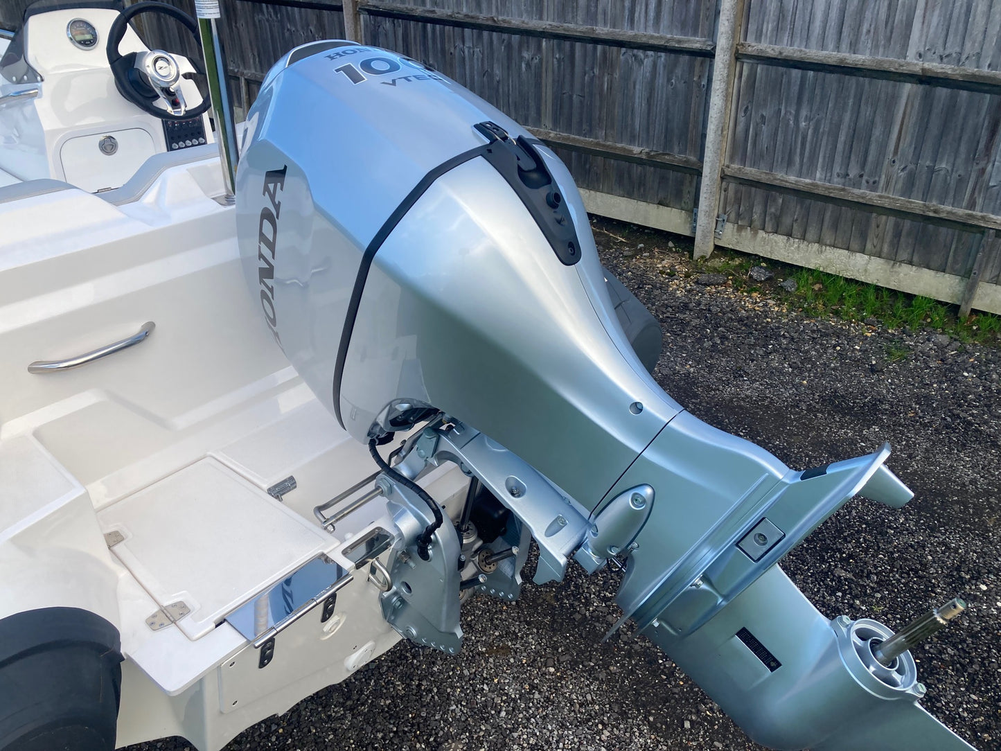 ZAR Tender ZF-5 + Honda BF100 + Road Trailer