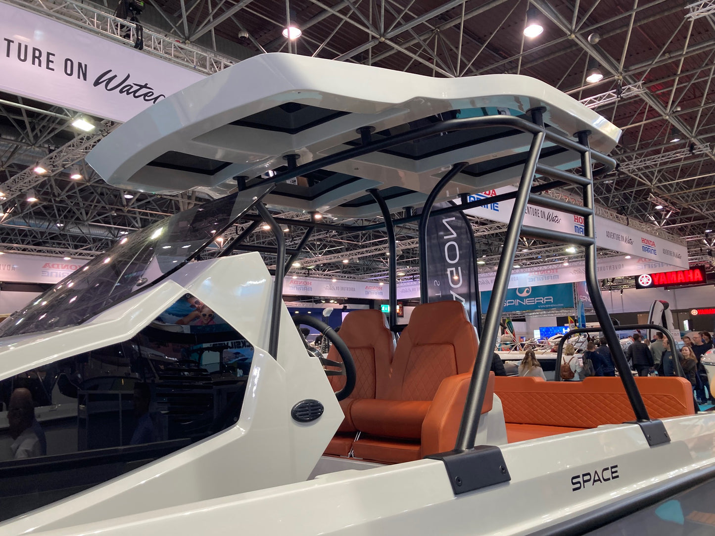 PROTAGON 25 Space + Honda Outboard