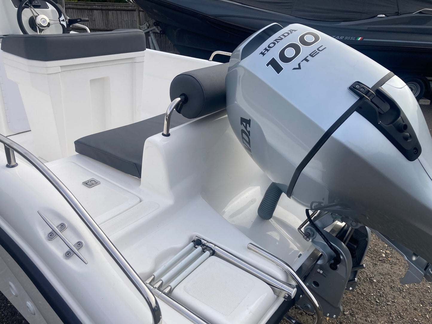 Poseidon Blu Water 185 + Honda BF100