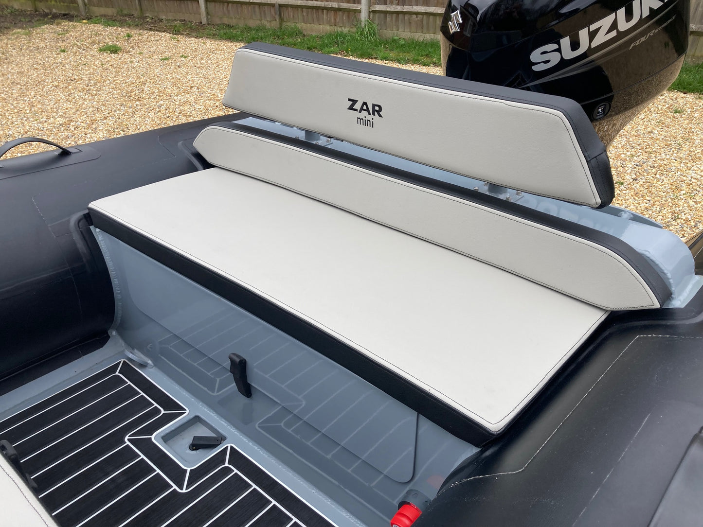 ZAR mini LUX 13 3.9m Console RIB + Honda Outboard