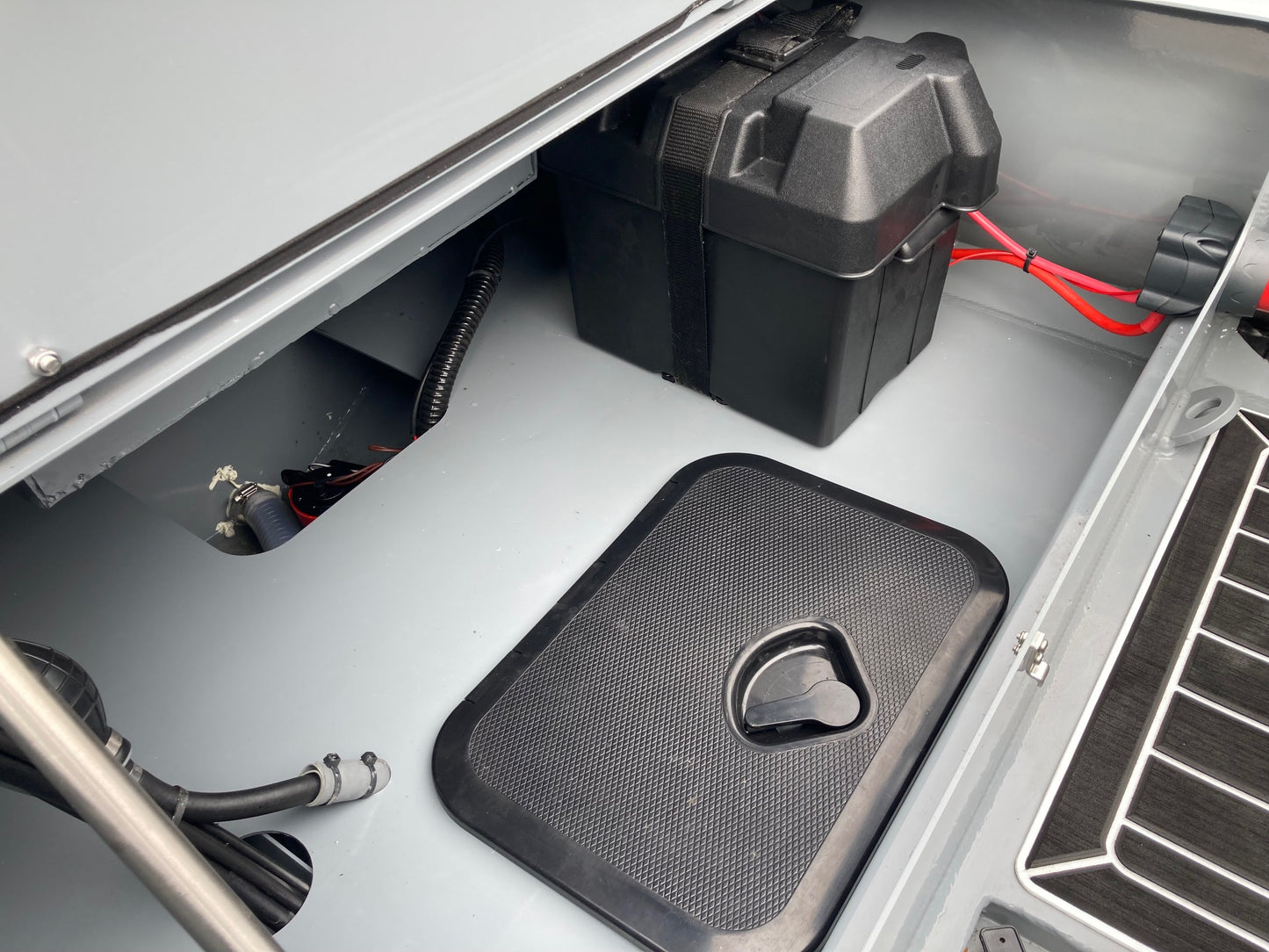 ZAR mini LUX 13 3.9m Console RIB + Honda Outboard