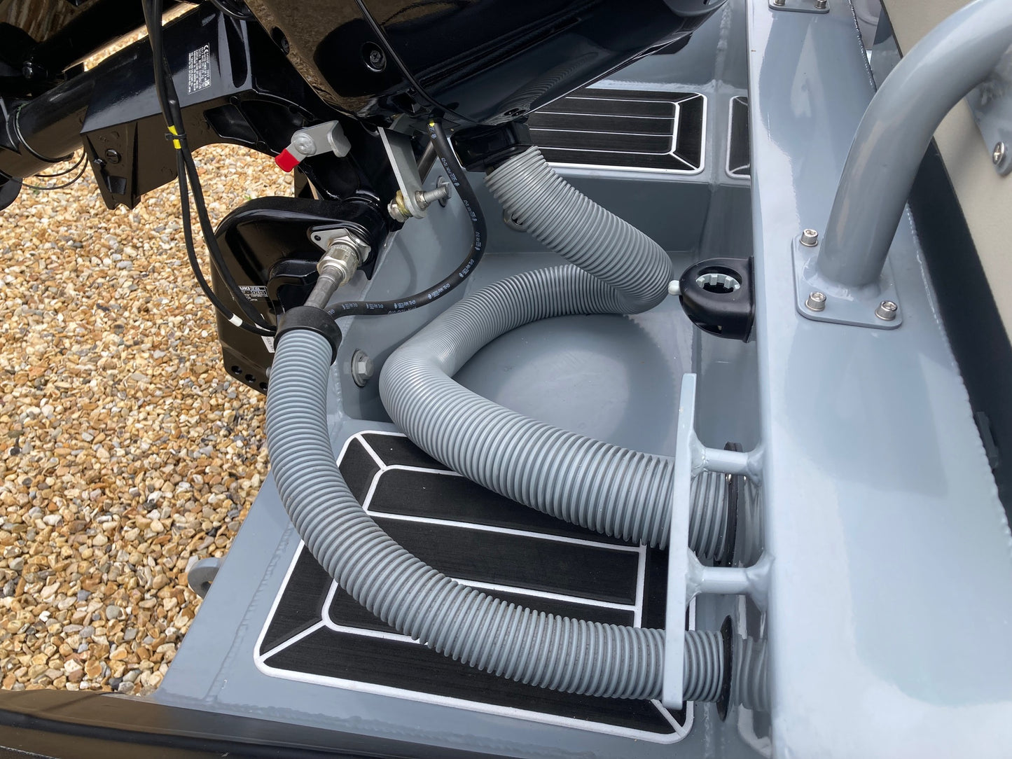 ZAR mini LUX 13 3.9m Console RIB + Honda Outboard