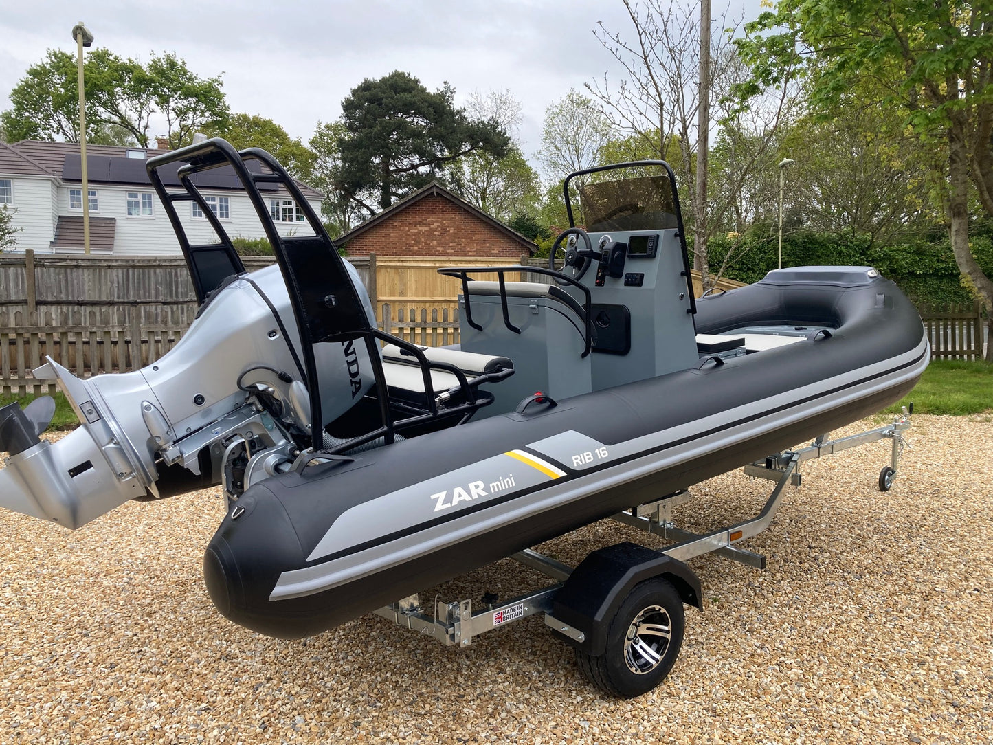 ZAR mini RIB PRO 16 5.0m Family RIB + Honda Outboard