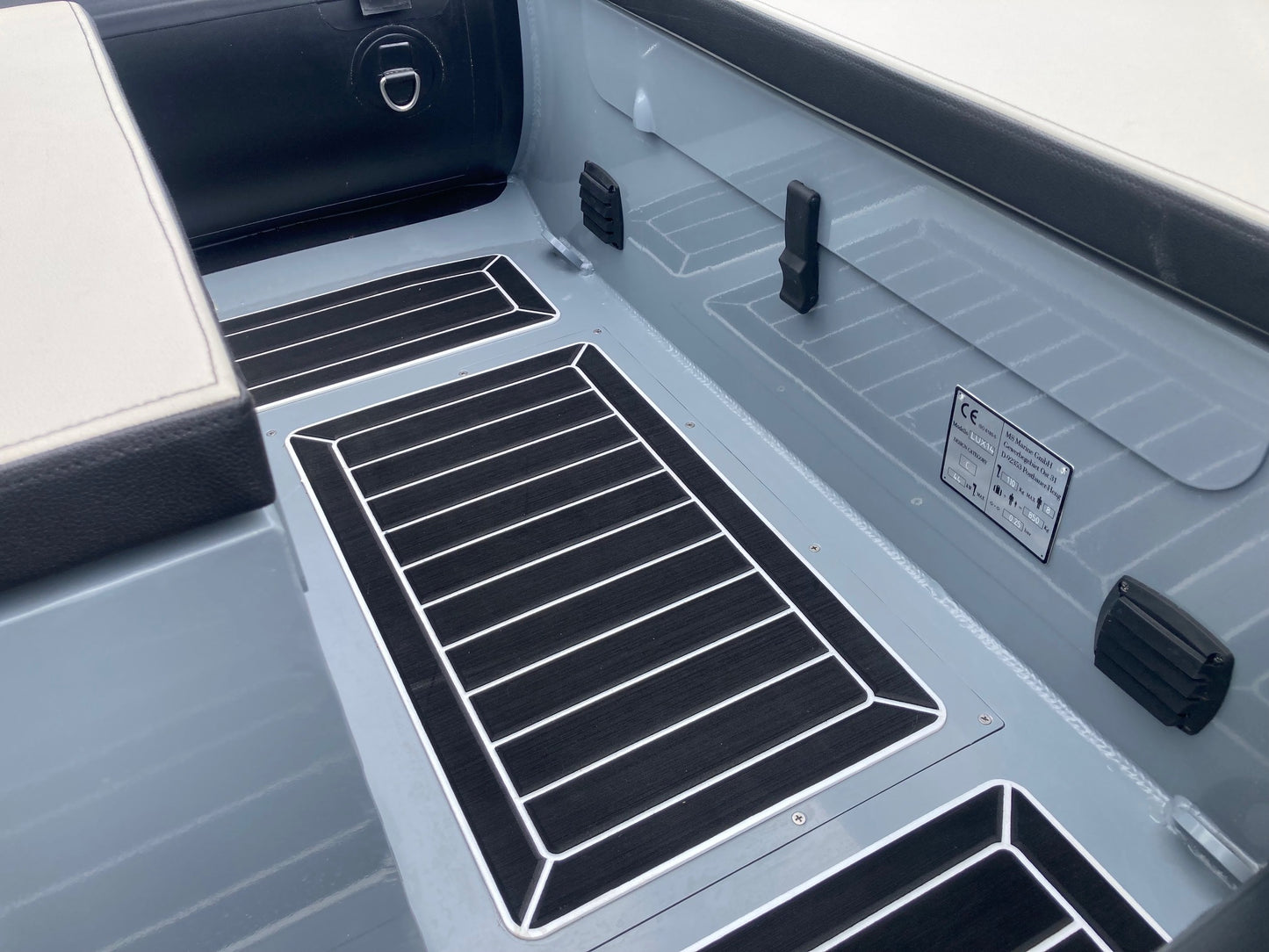ZAR mini LUX 14 4.2m Console RIB + Honda Outboard