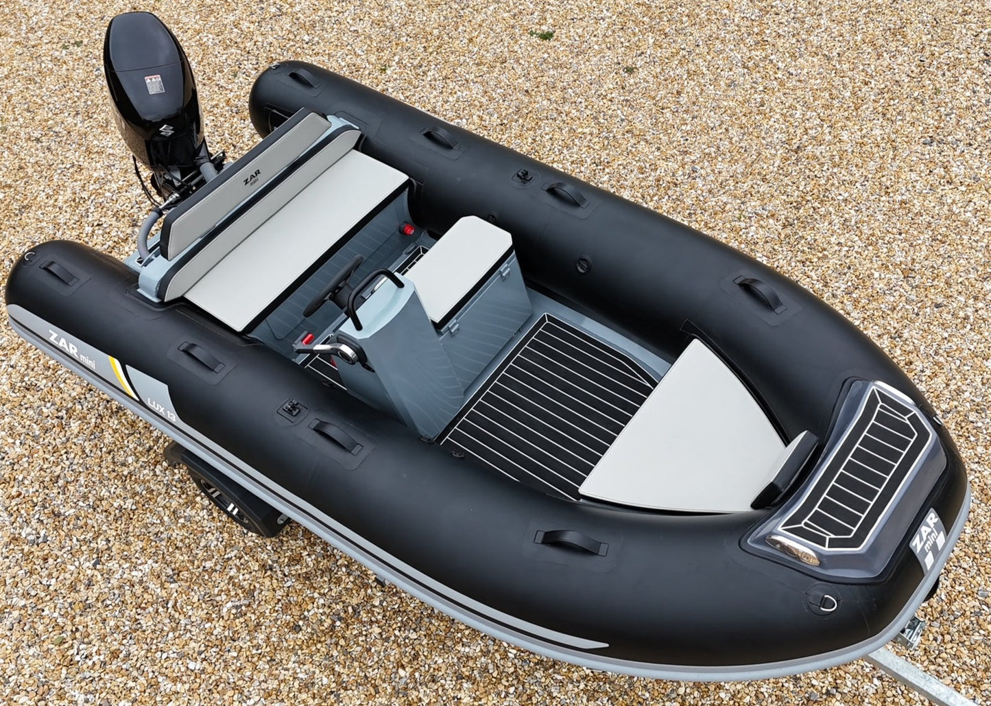 ZAR mini LUX 13 3.9m Console RIB + Honda Outboard