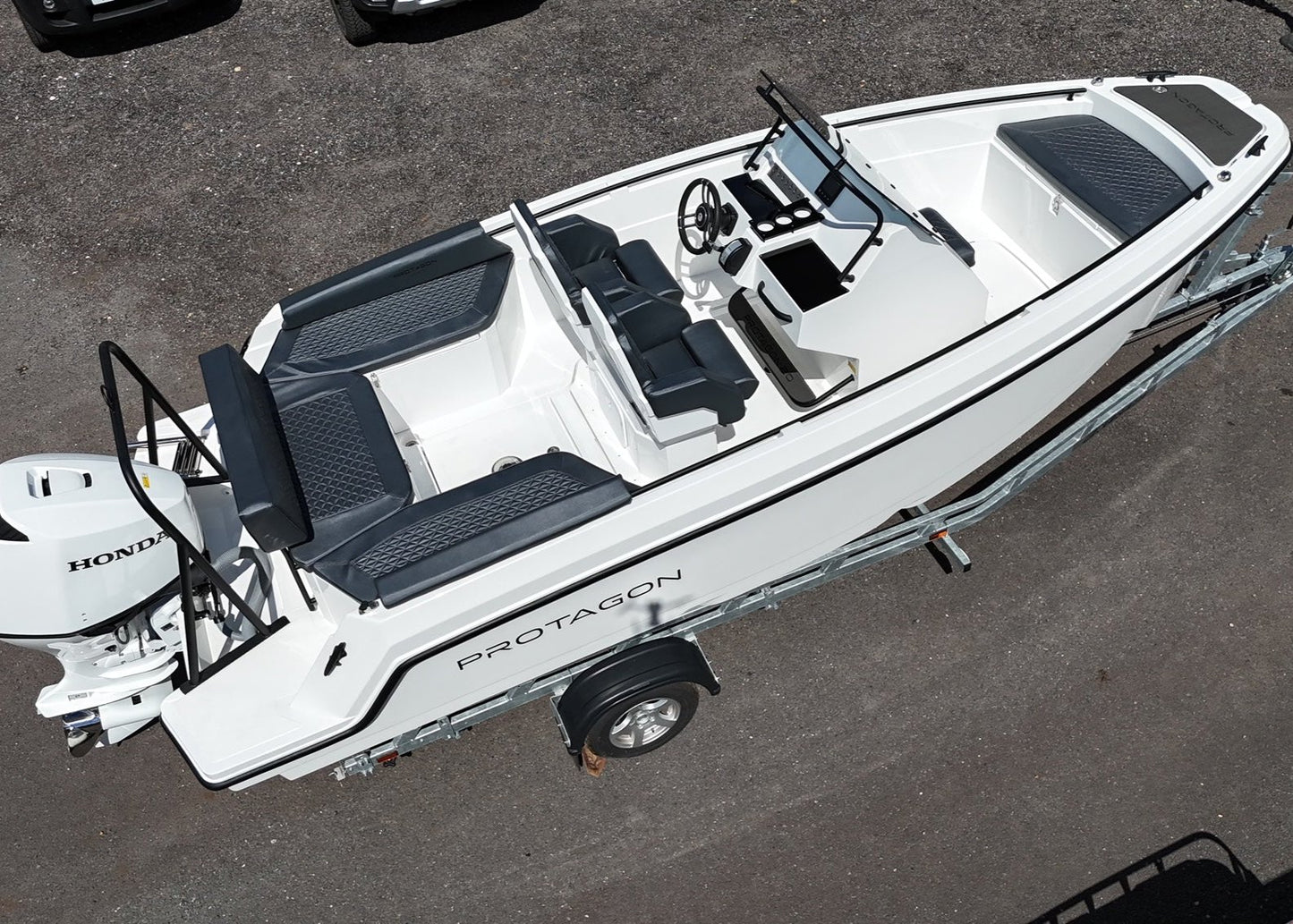 PROTAGON 20 + Honda Outboard