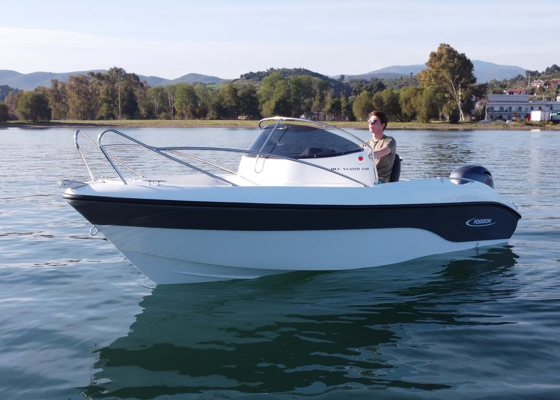 Poseidon Bluewater 540 - BOATSMART