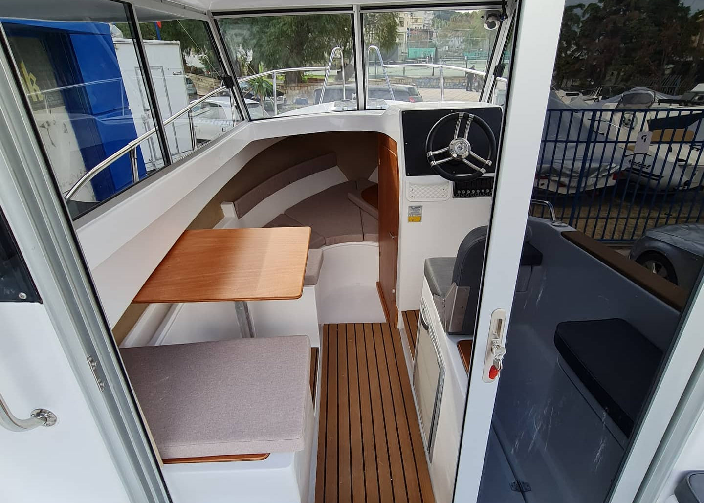 Poseidon King Fisher 650 - BOATSMART