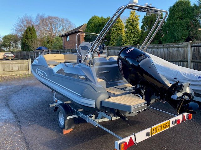 ZAR 49 Sport Luxury - BOATSMART