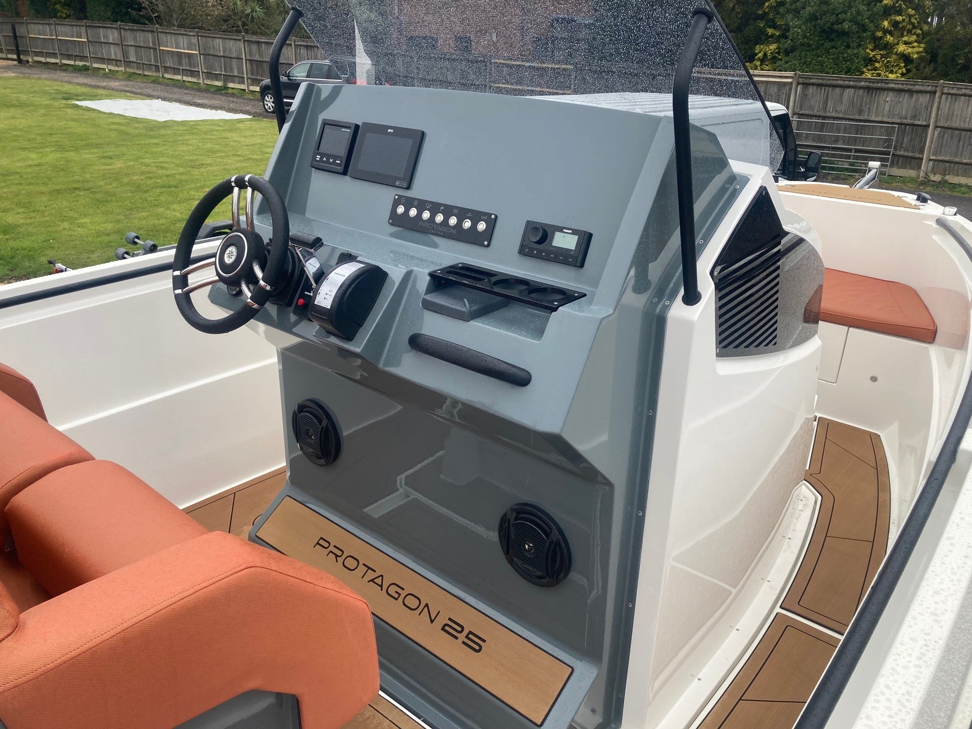 2023 Protagon 25 Space + Honda BF250 - BOATSMART