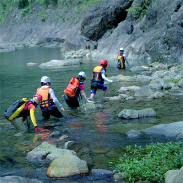 Waterproof bucket bag