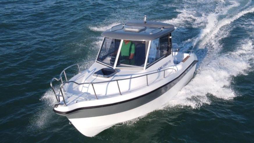 Poseidon King Fisher 570 + Honda Outboard