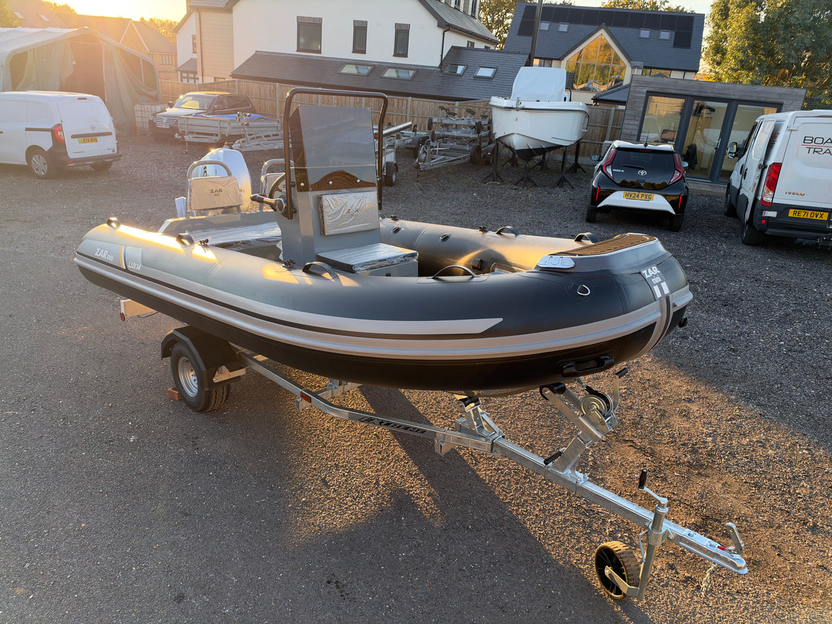 ZAR mini LUX 14 4.2m + Honda BF50 + Road Trailer
