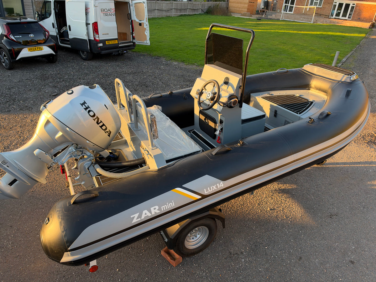 ZAR mini LUX 14 4.2m + Honda BF50 + Road Trailer