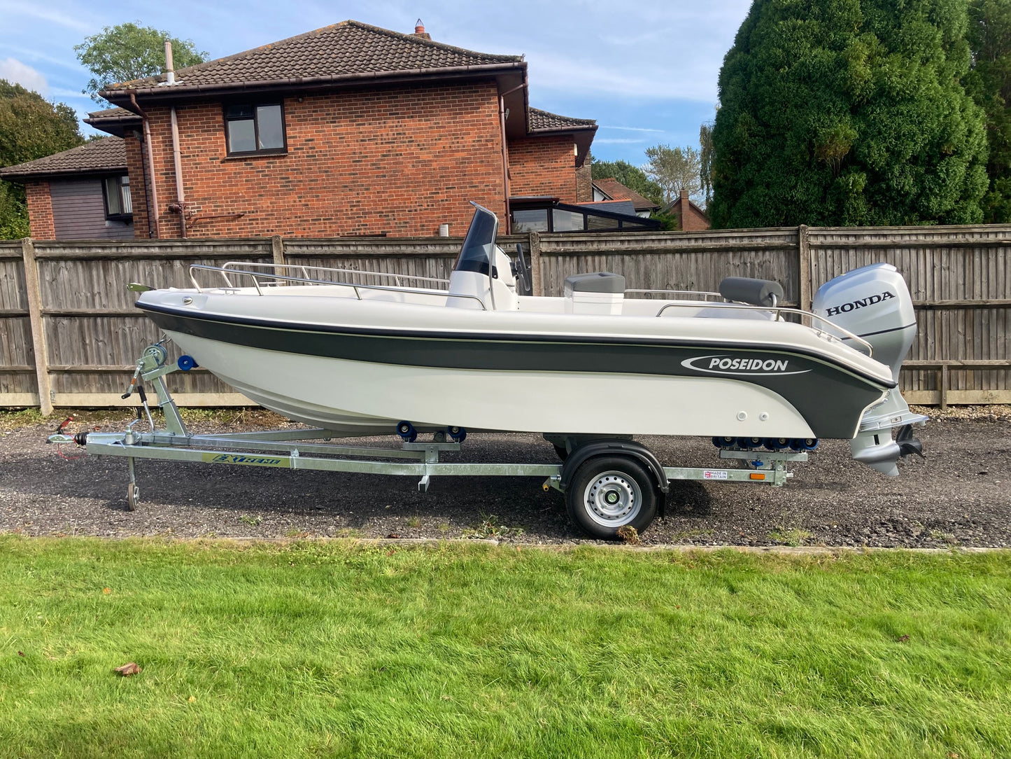 Poseidon Blu Water 170 + Honda Outboard + Road Trailer