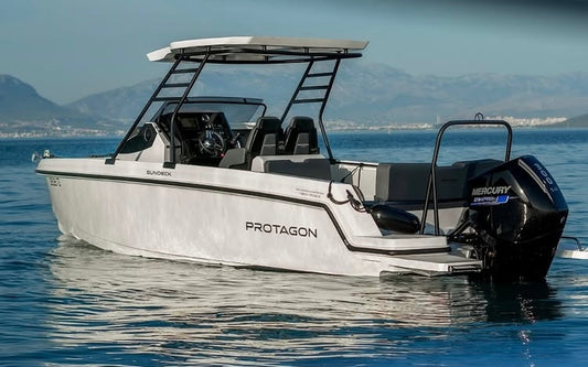 PROTAGON 25 Space + Honda Outboard