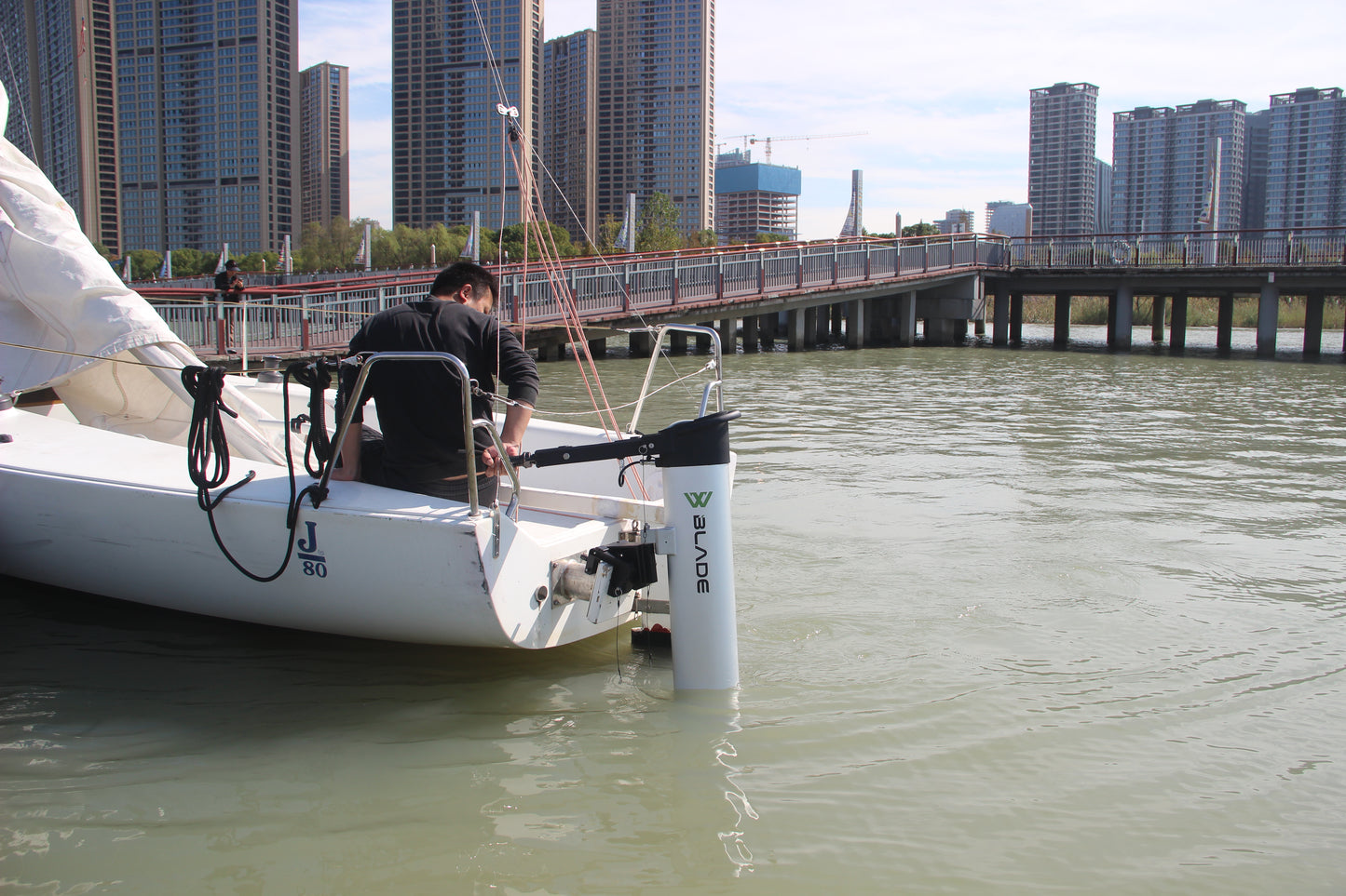 Blade HALO 6HP Electric Outboard with Battery