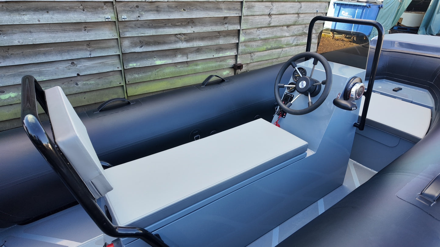 ZAR mini RIB 13 3.8m Jockey Console RIB + Honda BF30
