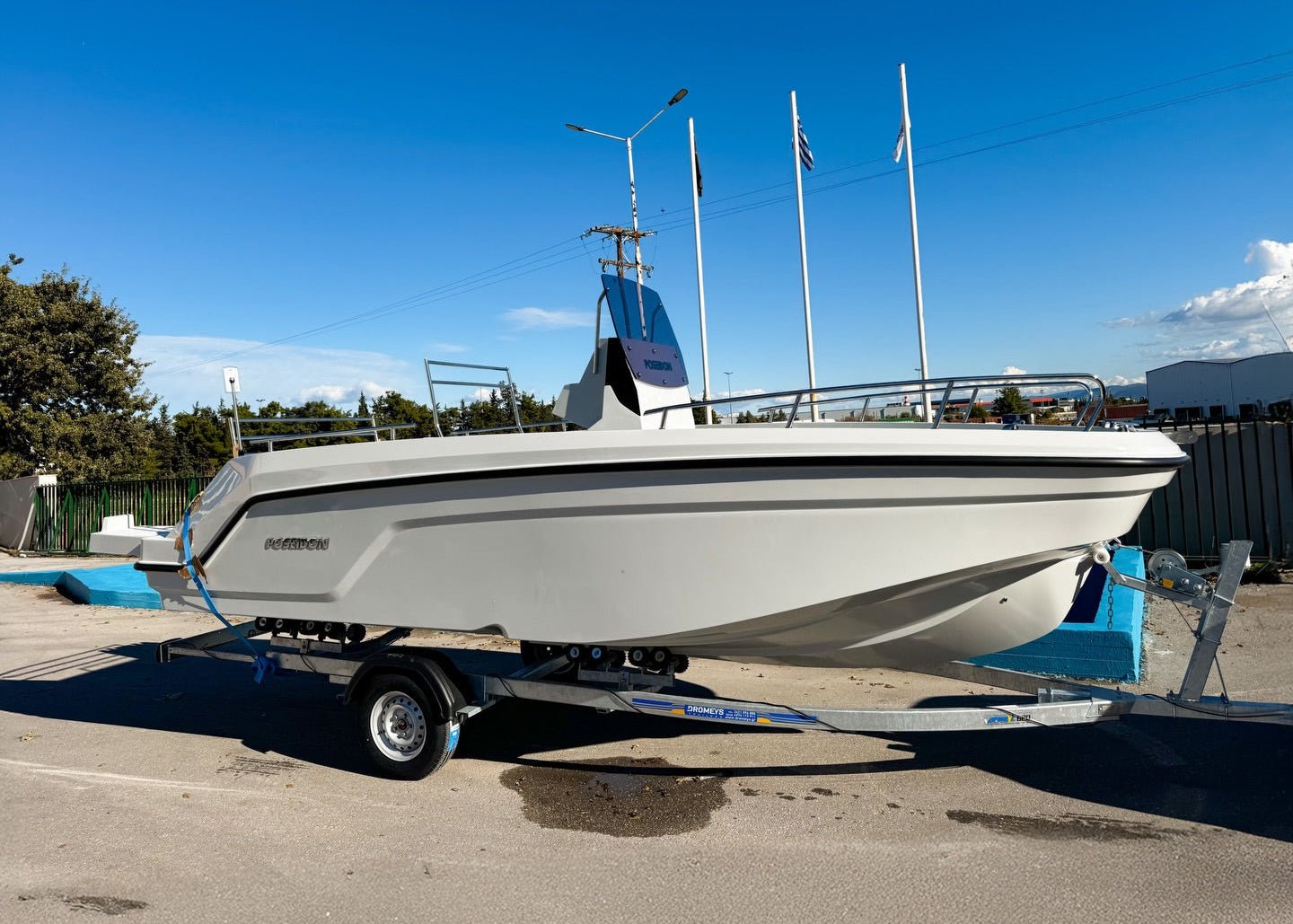 Poseidon Blu Water 210 + Honda Outboard - BOATSMART