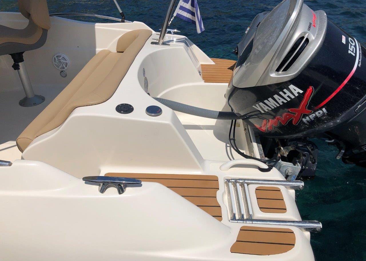 Poseidon Blu Water 640 + Honda Outboard - BOATSMART