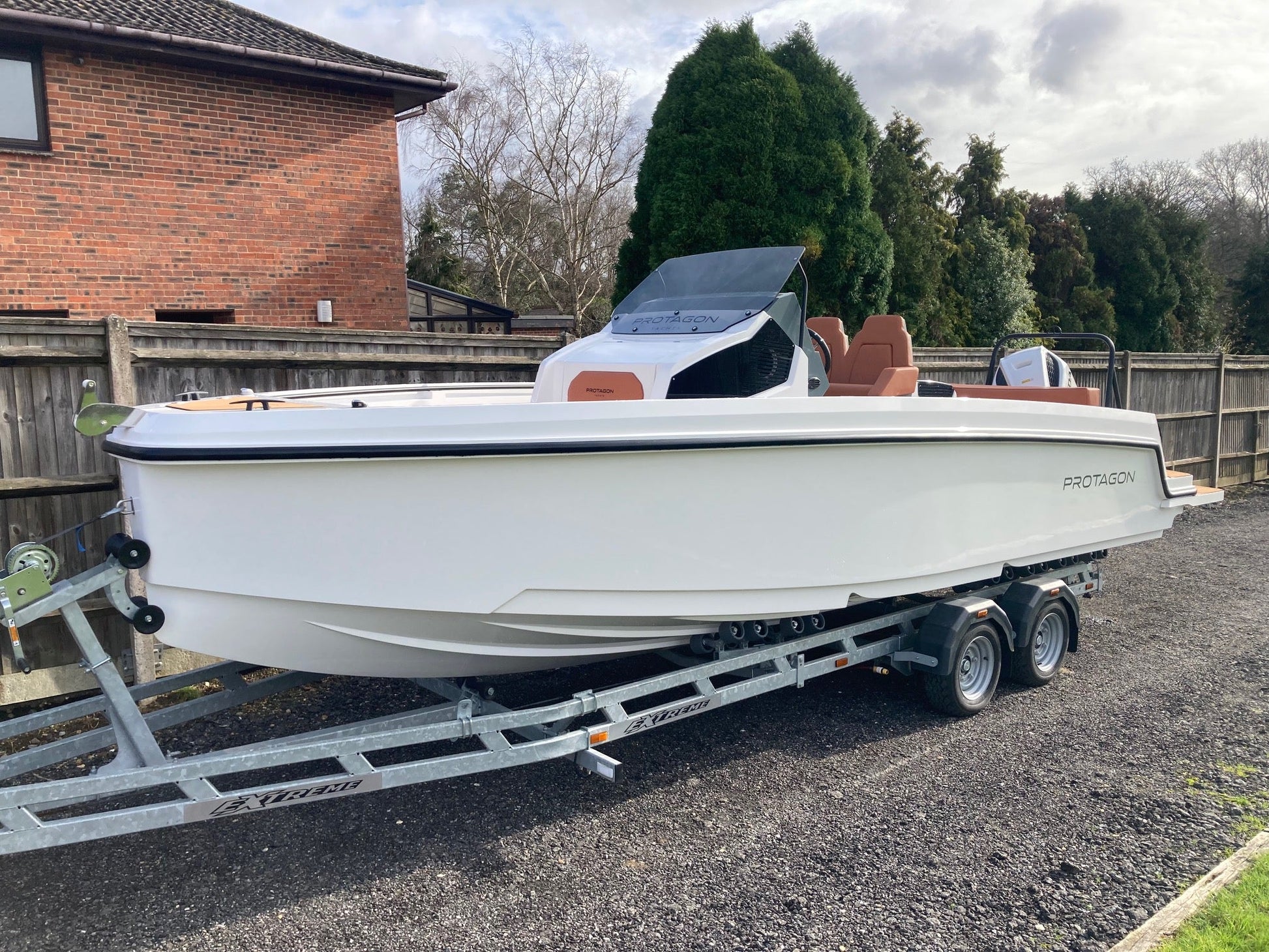 PROTAGON 25 SPACE + HONDA BF 250 XDU - BOATSMART