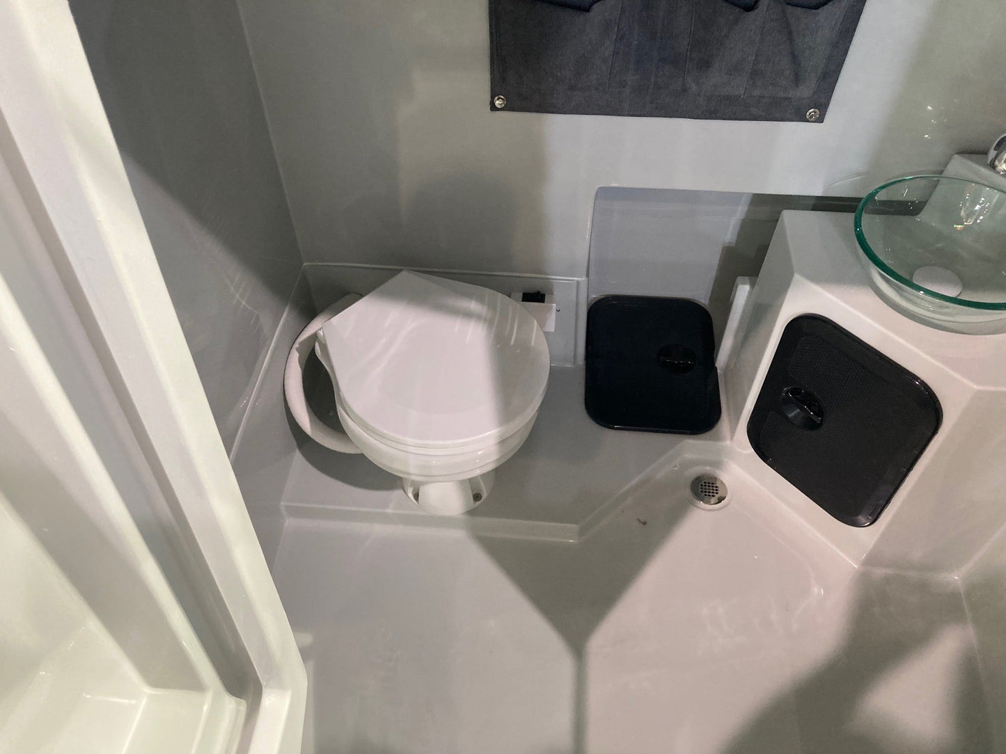 PROTAGON 25 Space + Honda Outboard - BOATSMART