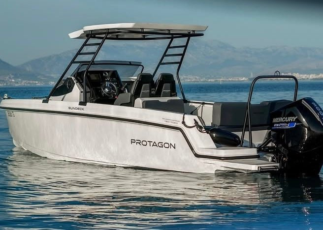 PROTAGON 25 Space + Honda Outboard - BOATSMART