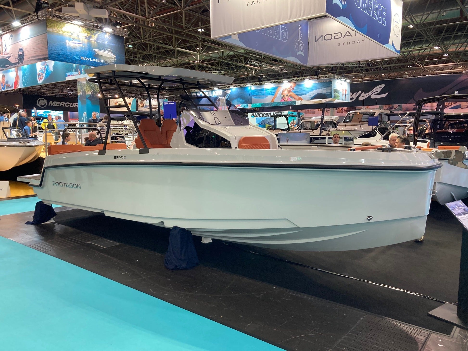 PROTAGON 25 Space + Honda Outboard - BOATSMART