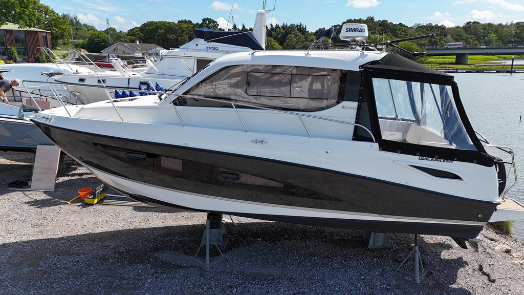 Quicksilver Activ 855 Weekend + 2 x Mercury F200 - BOATSMART