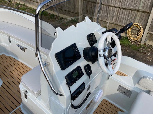 ZAR 49 Sport Luxury - BOATSMART