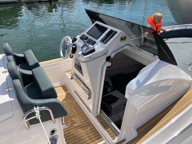 ZAR 85 Sport Luxury - BOATSMART