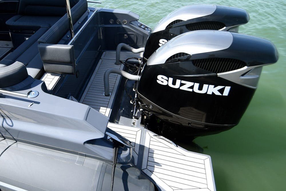 ZAR 95 SL T-TOP + 2 x Suzuki DF350 - BOATSMART