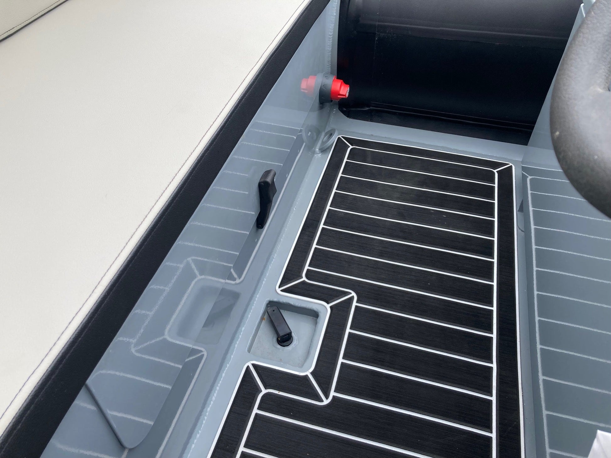 ZAR mini LUX 13 3.9m Console RIB + Honda Outboard - BOATSMART