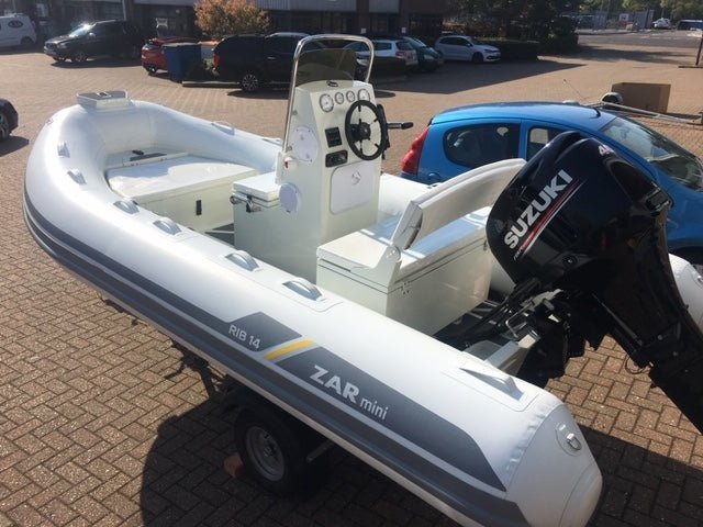ZAR mini RIB PRO 14 4.2m Console RIB+ Honda Outboard - BOATSMART