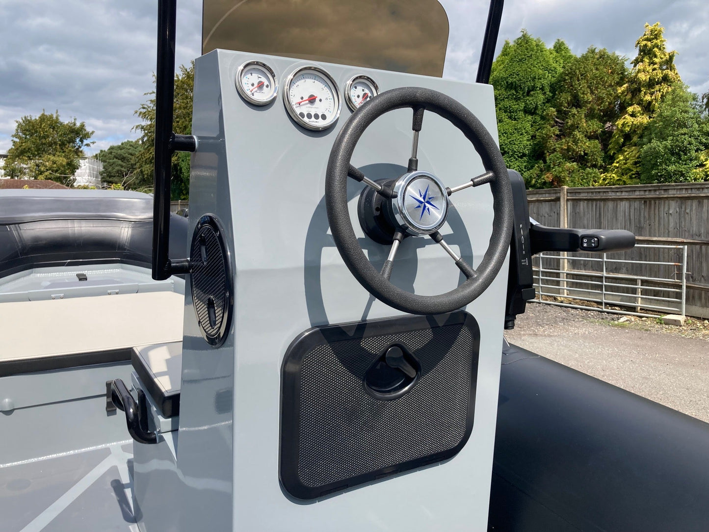 ZAR mini RIB PRO 14 4.2m Console RIB+ Honda Outboard - BOATSMART